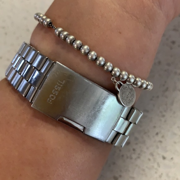 Beautiful Fossil Silver Watch - Picture 3 of 6